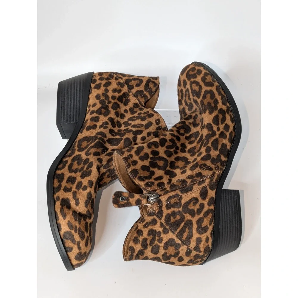SO Women's Size 8 Leopard Print Ankle Booties Side Zip Low Block Heel